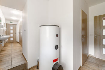 Pronájem ubytovacího zařízení 243 m², Bulovka