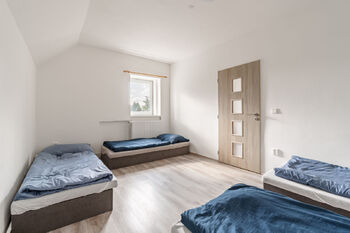 Pronájem ubytovacího zařízení 243 m², Bulovka
