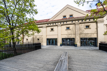 Vstup do pasáže z ulice Křesomyslova - Pronájem bytu 2+kk v osobním vlastnictví 42 m², Praha 4 - Nusle