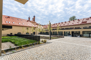 Vnitroblok - Pronájem bytu 2+kk v osobním vlastnictví 42 m², Praha 4 - Nusle