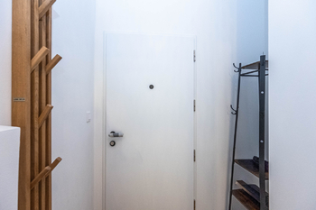 Chodba - Pronájem bytu 2+kk v osobním vlastnictví 42 m², Praha 4 - Nusle