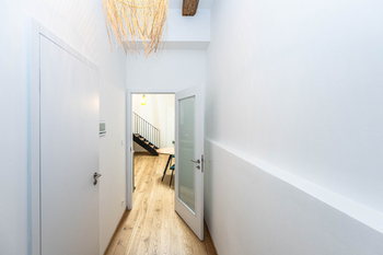 Chodba - Pronájem bytu 2+kk v osobním vlastnictví 42 m², Praha 4 - Nusle