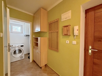 vstup, předsíň - Pronájem bytu 2+1 v osobním vlastnictví 71 m², České Budějovice