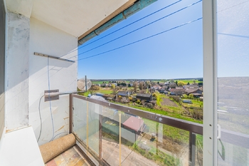 lodžie - Prodej bytu 3+1 v družstevním vlastnictví 71 m², Ledce