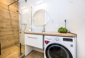 Koupelna se sprchovým koutem - Prodej bytu 2+1 v družstevním vlastnictví 50 m², Teplice