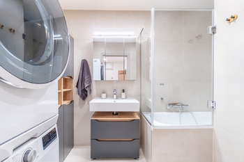 Pronájem bytu 3+1 v osobním vlastnictví 63 m², Praha 8 - Karlín