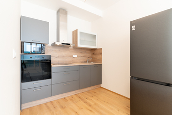 kuchyňský kout - Pronájem bytu 2+kk v osobním vlastnictví 45 m², Praha 4 - Chodov