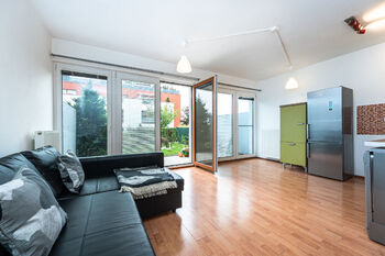 Pronájem bytu 1+kk v osobním vlastnictví 33 m², Praha 10 - Pitkovice