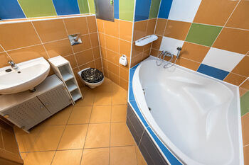 Pronájem bytu 1+kk v osobním vlastnictví 33 m², Praha 10 - Pitkovice