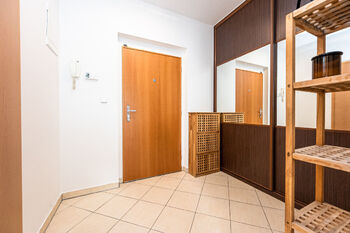 Pronájem bytu 1+kk v osobním vlastnictví 33 m², Praha 10 - Pitkovice