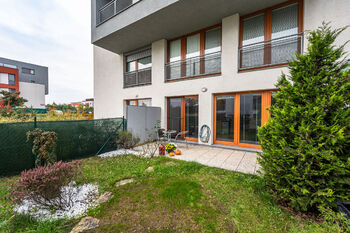 Pronájem bytu 1+kk v osobním vlastnictví 33 m², Praha 10 - Pitkovice