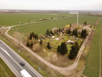 Pohled na příjezdovou cestu - Prodej pozemku 306 m², Čáslav