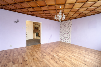 1NP - Obývací pokoj - Prodej domu 188 m², Albrechtice