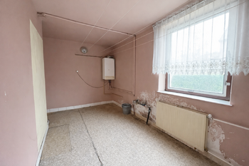 Přízemí - pokoj 1 - Prodej domu 188 m², Albrechtice