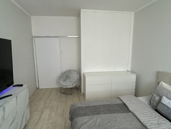 Pokoj - Pronájem bytu 1+1 v osobním vlastnictví 28 m², Brno