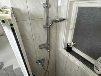 Koupelna - Pronájem bytu 1+1 v osobním vlastnictví 28 m², Brno