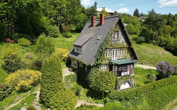 Prodej domu 435 m², Desná