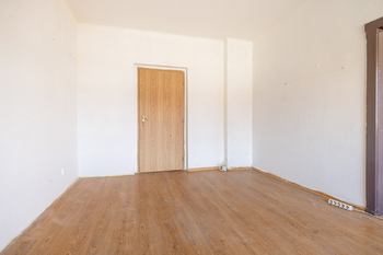 Byt v prvním patře - Prodej domu 140 m², Karlovy Vary