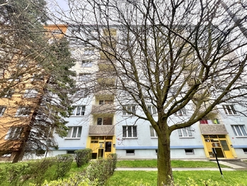 Prodej bytu 3+1 v osobním vlastnictví 76 m², Chomutov