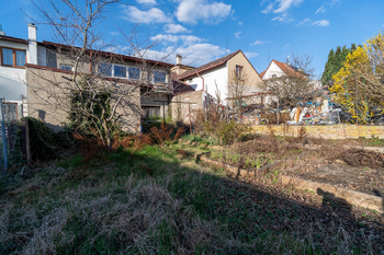 Zahrada a dům - Prodej domu 130 m², Hořice