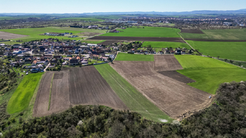 Prodej pozemku 5508 m², Žatec