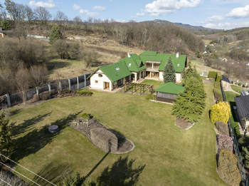 Prodej domu 615 m², Fryšták