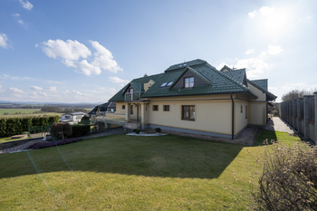 Prodej domu 615 m², Fryšták