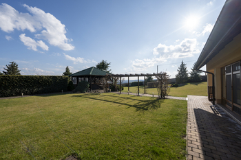 Prodej domu 615 m², Fryšták