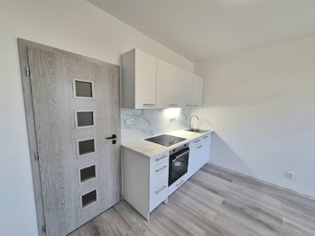 Pronájem bytu 3+kk v osobním vlastnictví 51 m², Milovice