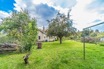 Prodej pozemku 1309 m², Šestajovice