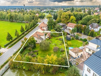 Prodej pozemku 1309 m², Šestajovice