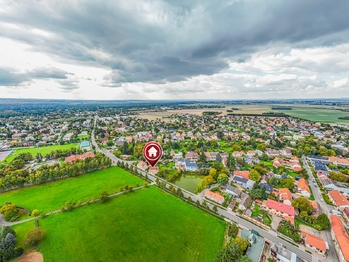 Prodej pozemku 1309 m², Šestajovice