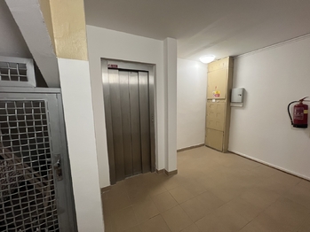 Prodej bytu 1+kk v družstevním vlastnictví 32 m², Praha 5 - Smíchov