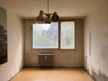 Prodej bytu 1+kk v družstevním vlastnictví 32 m², Praha 5 - Smíchov