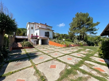 Prodej domu 320 m², Silvi