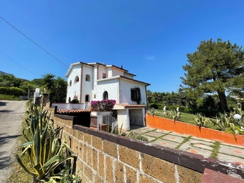 Prodej domu 320 m², Silvi