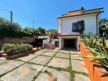 Prodej domu 320 m², Silvi