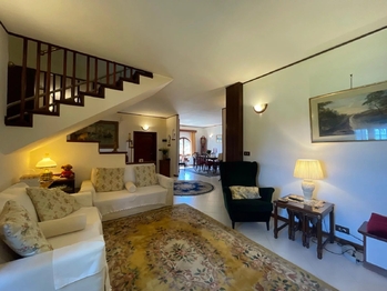 obývací pokoj - Prodej domu 320 m², Silvi