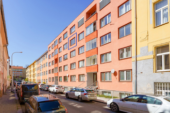 Prodej bytu 3+kk v osobním vlastnictví 67 m², Praha 5 - Košíře
