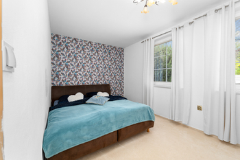 ložnice - Prodej domu 199 m², Dubné