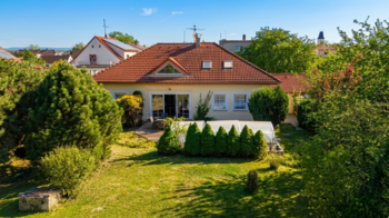 Prodej domu 199 m², Dubné