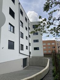 Pronájem bytu 1+kk v osobním vlastnictví 41 m², Kyjov