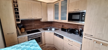 Kuchyňská linka - Prodej bytu 2+kk v osobním vlastnictví 54 m², Jedovnice