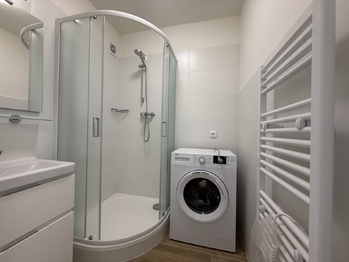 Pronájem bytu 3+kk v osobním vlastnictví 71 m², Praha 10 - Petrovice