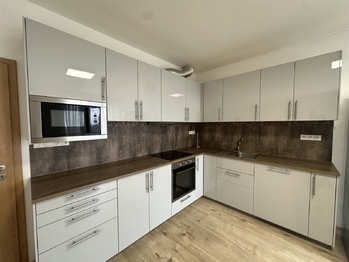 Pronájem bytu 2+kk v osobním vlastnictví 53 m², Kladno