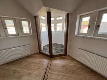 Pronájem kancelářských prostor 151 m², Rožnov pod Radhoštěm