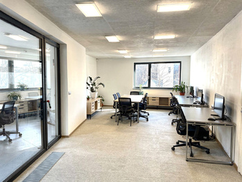 Pronájem kancelářských prostor 150 m², Rožnov pod Radhoštěm