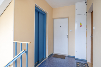 Vstup do bytu - Pronájem bytu 1+1 v osobním vlastnictví 34 m², Praha 4 - Krč