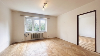 Obývací pokoj - Prodej bytu 2+1 v družstevním vlastnictví 55 m², Praha 5 - Košíře