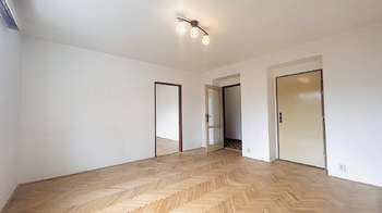 Obývací pokoj - Prodej bytu 2+1 v družstevním vlastnictví 55 m², Praha 5 - Košíře